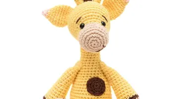 Amigurumi Girafinha Clássica Quarto de Bebê