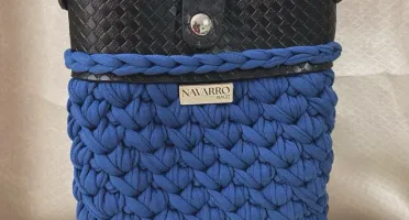 Bolsa Bag Serena Azul com Acabamento Preto