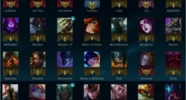 Conta lol unranked 133 champions, 61 skins, 111 ícones.