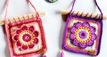 Kit Decoração Flâmulas em Crochê (02 Peças)
