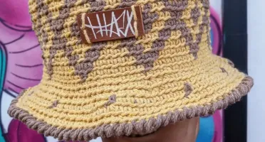 Bucket Amarelo areia