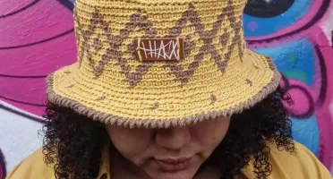 Bucket Amarelo areia