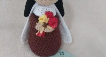 Santa Terezinha ou Nossa senhora em Crochê