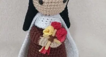 Santa Terezinha ou Nossa senhora em Crochê