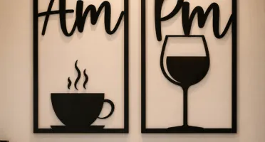 Kit 2 Quadros AM Café e PM Vinho em MDF Preto