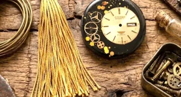Chaveiro Relógio Vintage Artesanal • Resina Exclusiva •