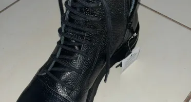 Vendo Bota Vittal Preta em Couro