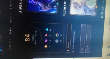 Conta no league of legends com umas 90 skins
