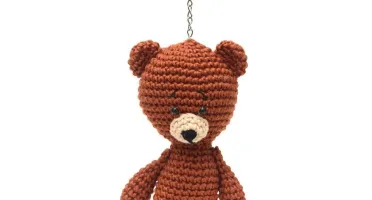 Chaveiro urso médio em amigurumi