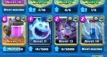 Conta Clash Royale 5000 trofeus, um deck quase full