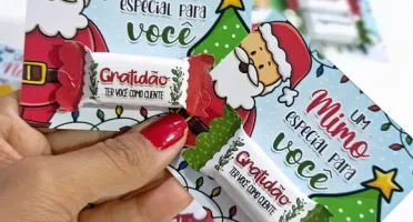 Card de Natal com Balinha - Frases Sortidas