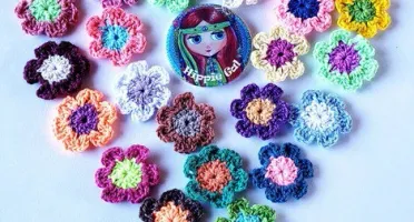Florzinhas com Miolo em Crochê