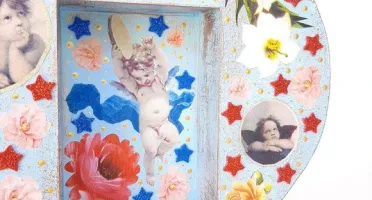 Relicário Coração com Anjo