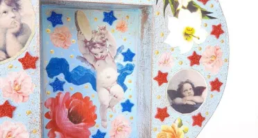 Relicário Coração com Anjo