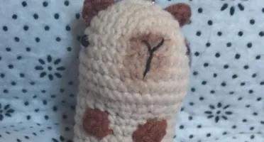 Chaveiro de Capivara em Amigurumi