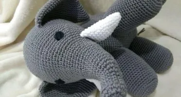 Amigurumi Elefante Cinzento