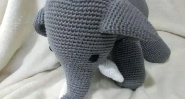 Amigurumi Elefante Cinzento