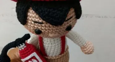 Amigurumi Chocalho Bombeiro
