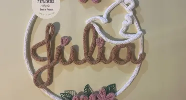 Guirlanda Laço, Flores e Espirito Santo em Tricotin