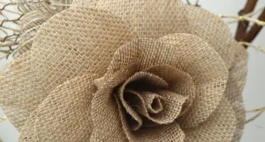 Flor de Juta 14 cm - Sem Galhos