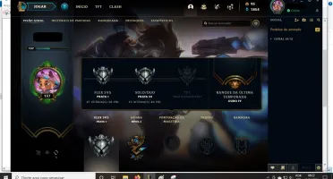 V > Atual Prata3 com 47 skins e 84 champs(Gold4 na passada)