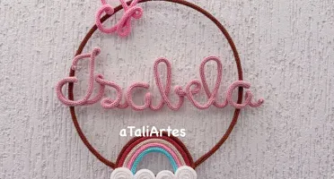 Porta Maternidade com Arco-íris Personalizado