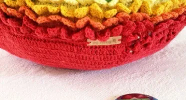 Capa de Almofada em Crochê Flor Pétalas