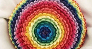 Capa de Almofada em Crochê Flor Pétalas