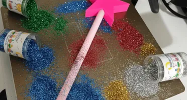 Varinha Estrela 3D 30cm com Purpurina