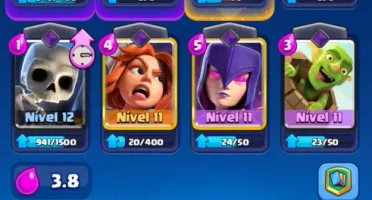 Conta de Clash com evoluçaõ e todas as cartas lv 10/11 lv 34