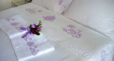 Kit Coordenado Cama e Banho Bordado