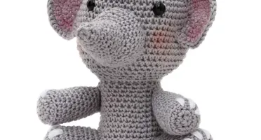 Elefante em amigurumi