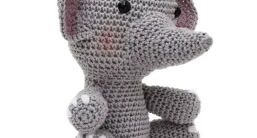 Elefante em amigurumi