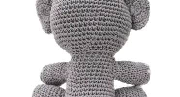 Elefante em amigurumi