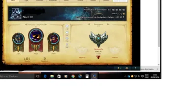 Conta prata IV 60 campeões 52 skins