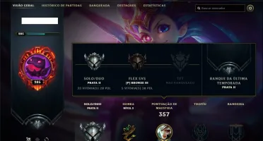 Conta prata 2 com 142 skins e 122 champs