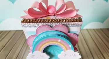 Kit 100 Lembrancinhas Arco-Íris com Apliques 3D