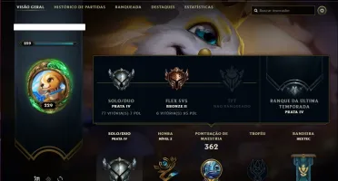 Conta prata 4 com 117 skins e 132 champs