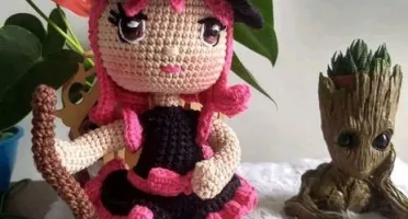 Boneca Bruxa Ellis
