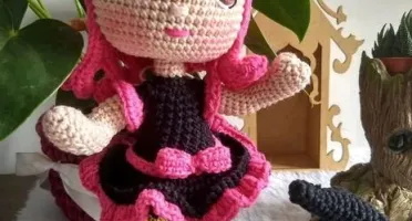 Boneca Bruxa Ellis