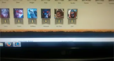 Conta lol, 36 champs e 2 páginas de runas