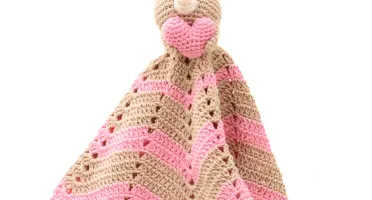 Naninha Coelho Rosa Coração Amigurumi