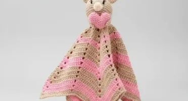 Naninha Coelho Rosa Coração Amigurumi