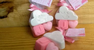 65 Unid Sabonete Chuva de Amor
