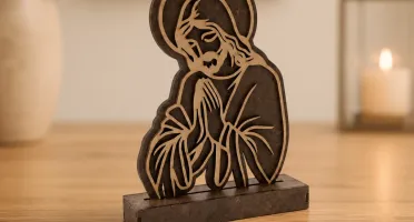 Escultura Jesus Orando em MDF 21 x 14 cm