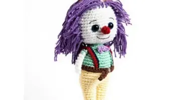 Palhaço de Chapéu em Amigurumi