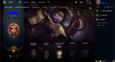 Vendo conta do lol antigo.