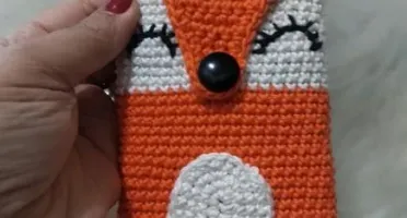 Porta Celular em Crochê - Raposa