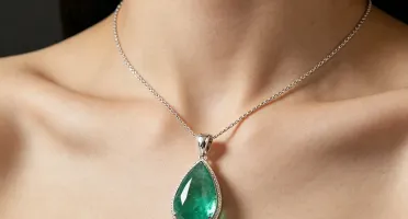 Esmeralda colombiana extra gota 0,85 ct