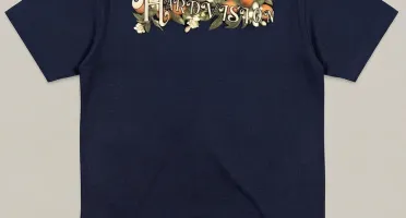 Camiseta Azul Marinho Floral